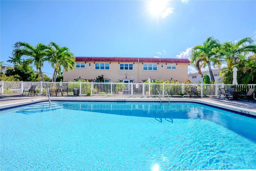 221 SE 9th Avenue Pompano Beach FL 33060