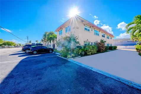 221 SE 9th Avenue Pompano Beach FL 33060