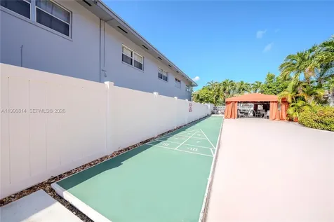 221 SE 9th Avenue Pompano Beach FL 33060