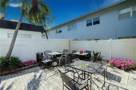 221 SE 9th Avenue Pompano Beach FL 33060