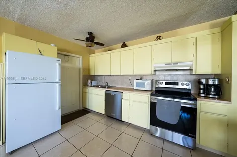 221 SE 9th Avenue Pompano Beach FL 33060