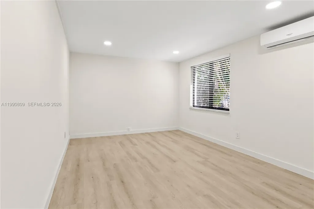 328 SW 11th Avenue Delray Beach FL 33444