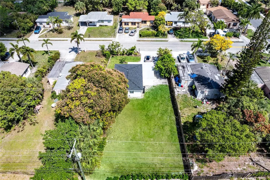 328 SW 11th Avenue Delray Beach FL 33444