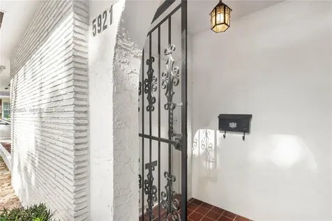 5921 Turin Street Coral Gables FL 33146