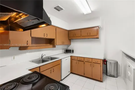 5921 Turin Street Coral Gables FL 33146