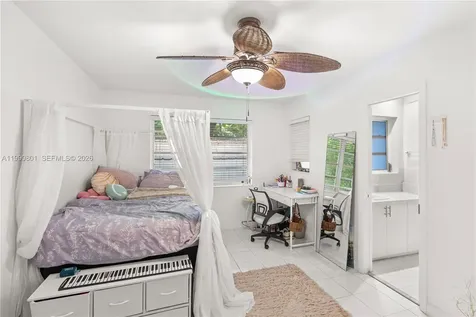 5921 Turin Street Coral Gables FL 33146
