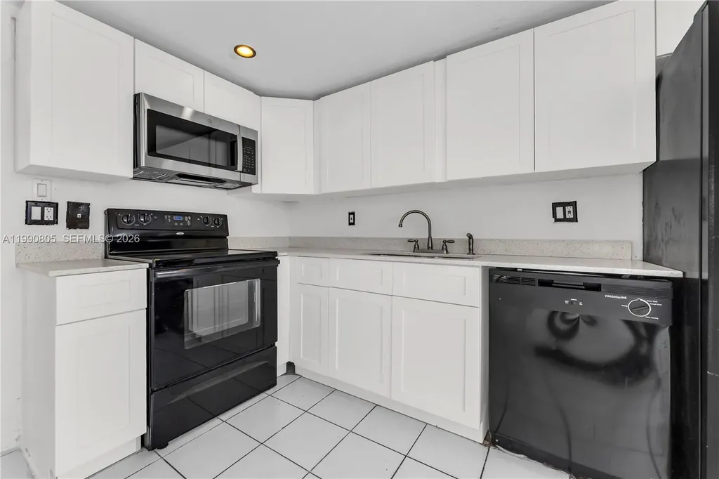 321 SW 1st Court Pompano Beach FL 33060