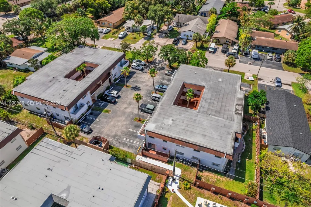 321 SW 1st Court Pompano Beach FL 33060