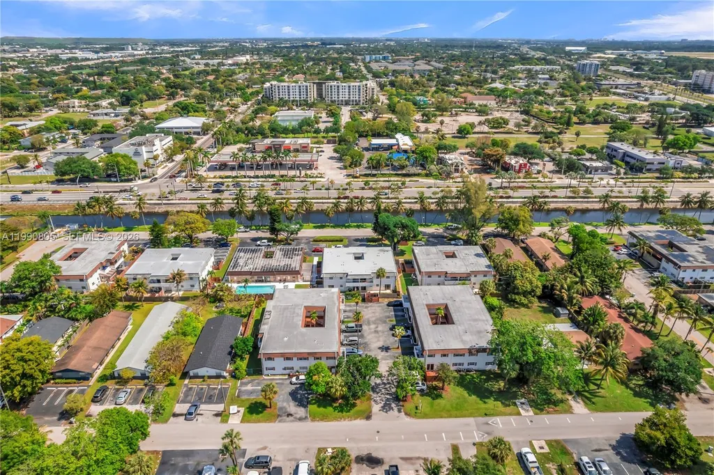 321 SW 1st Court Pompano Beach FL 33060