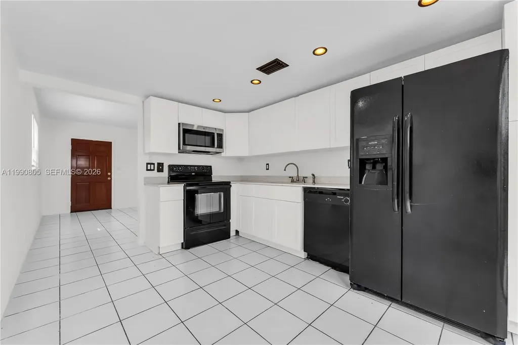 321 SW 1st Court Pompano Beach FL 33060