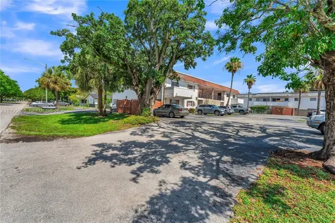 321 SW 1st Court Pompano Beach FL 33060