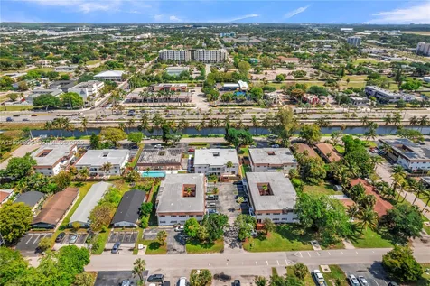 321 SW 1st Court Pompano Beach FL 33060