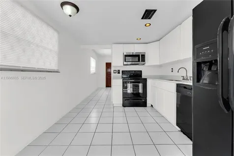 321 SW 1st Court Pompano Beach FL 33060