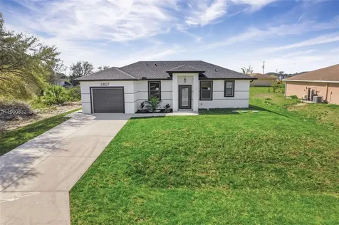 2807 74th Street W Lehigh Acres FL 33971