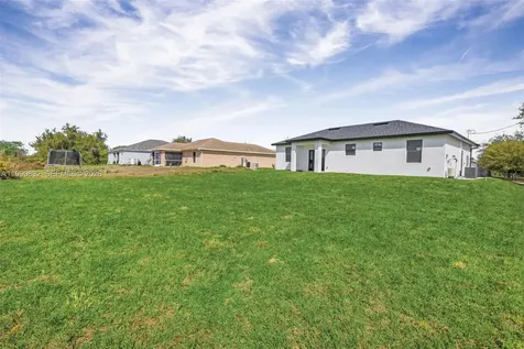 2807 74th Street W Lehigh Acres FL 33971