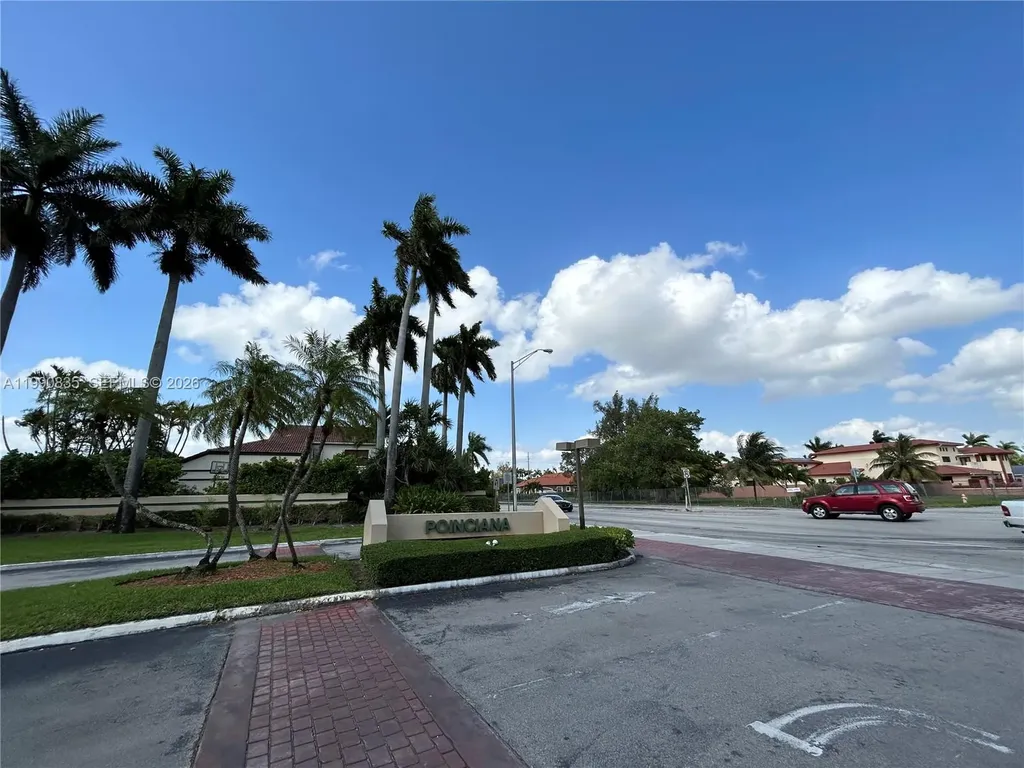 8910 SW 4th Lane Miami FL 33174