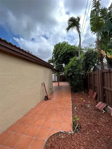 8910 SW 4th Lane Miami FL 33174