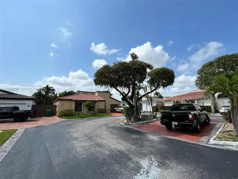 8910 SW 4th Lane Miami FL 33174