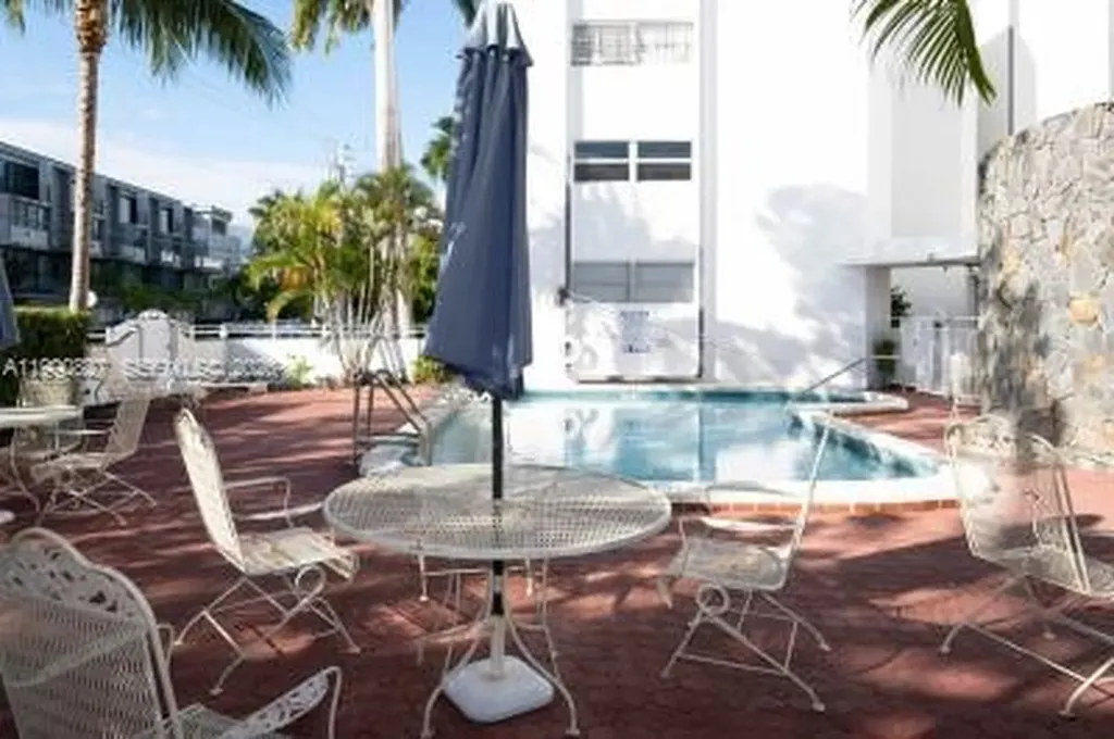 1075 93rd Street Bay Harbor Islands FL 33154