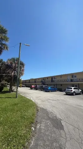 2800 NE 203rd Street Aventura FL 33180