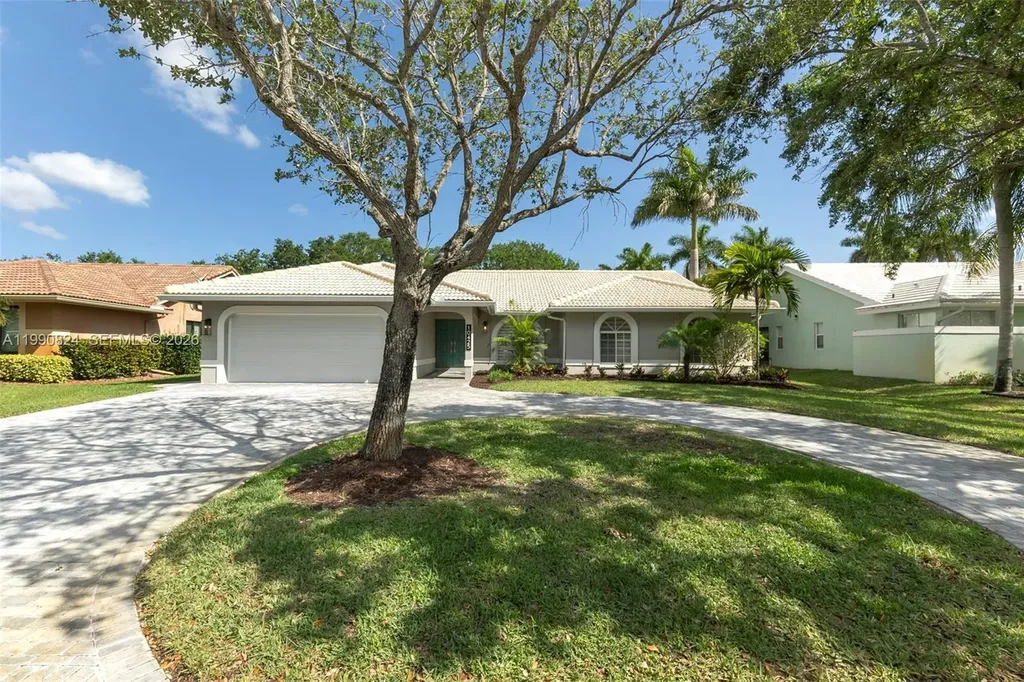10425 NW 48th Manor Coral Springs FL 33076