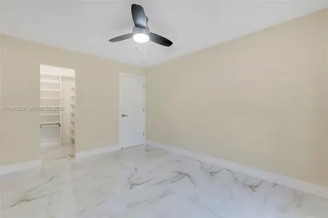 10425 NW 48th Manor Coral Springs FL 33076