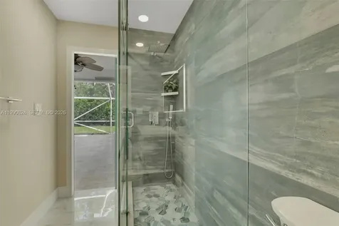 10425 NW 48th Manor Coral Springs FL 33076