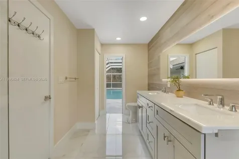 10425 NW 48th Manor Coral Springs FL 33076