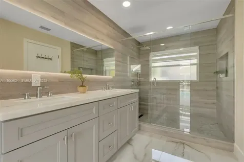 10425 NW 48th Manor Coral Springs FL 33076