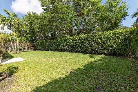 10425 NW 48th Manor Coral Springs FL 33076