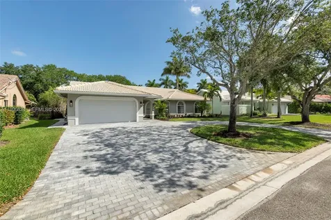 10425 NW 48th Manor Coral Springs FL 33076