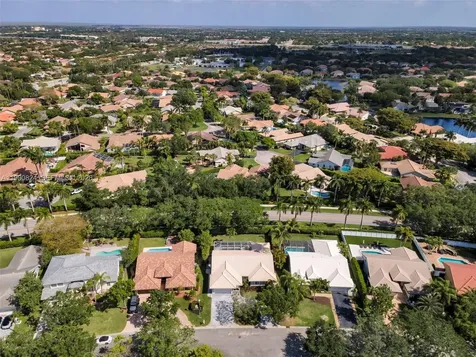 10425 NW 48th Manor Coral Springs FL 33076