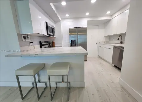 3505 S Ocean Drive Hollywood FL 33019