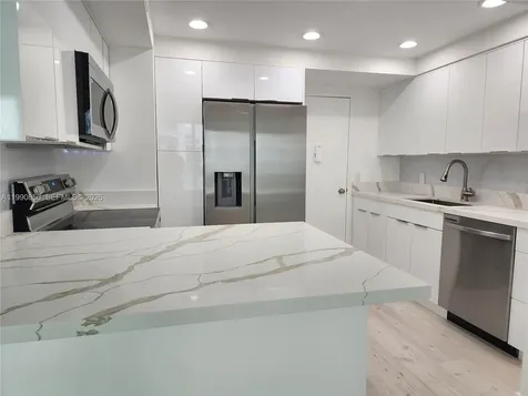 3505 S Ocean Drive Hollywood FL 33019