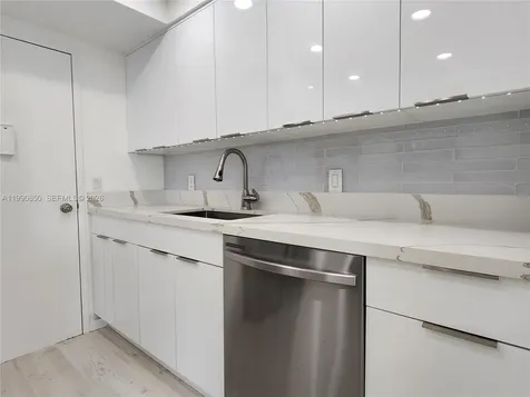 3505 S Ocean Drive Hollywood FL 33019