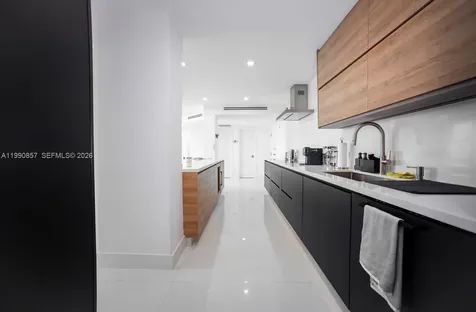 5600 Collins Avenue Miami Beach FL 33140