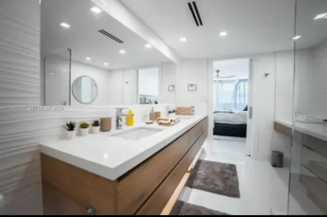 5600 Collins Avenue Miami Beach FL 33140