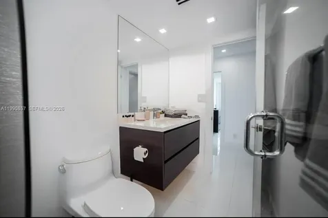 5600 Collins Avenue Miami Beach FL 33140