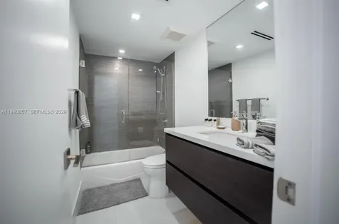 5600 Collins Avenue Miami Beach FL 33140