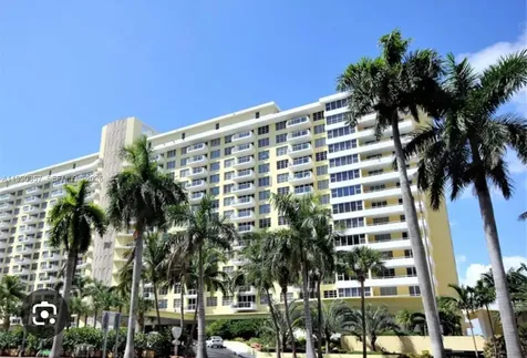 5600 Collins Avenue Miami Beach FL 33140