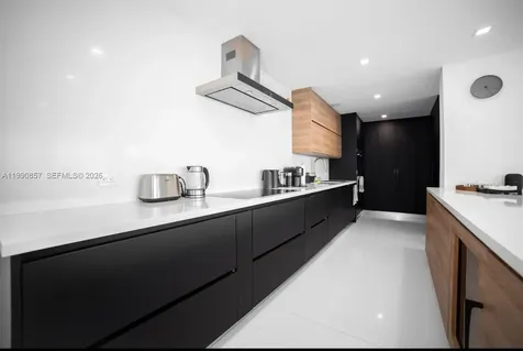 5600 Collins Avenue Miami Beach FL 33140