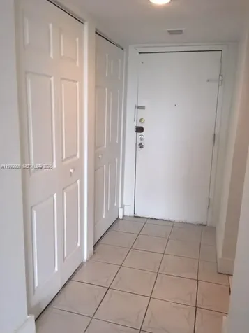 486 NW 165th Street Road Miami FL 33169