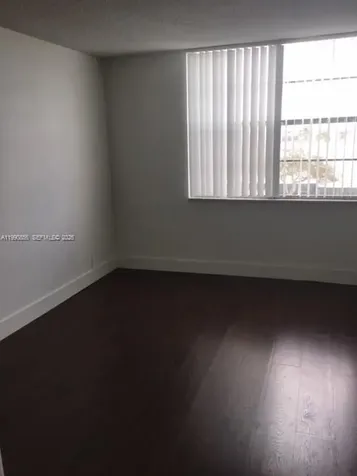 486 NW 165th Street Road Miami FL 33169