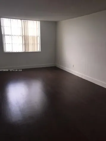 486 NW 165th Street Road Miami FL 33169