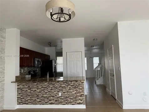 134 SE 28 Terrace Homestead FL 33033