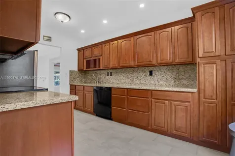 6339 SW 32nd Street Miami FL 33155