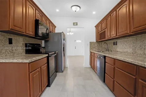 6339 SW 32nd Street Miami FL 33155