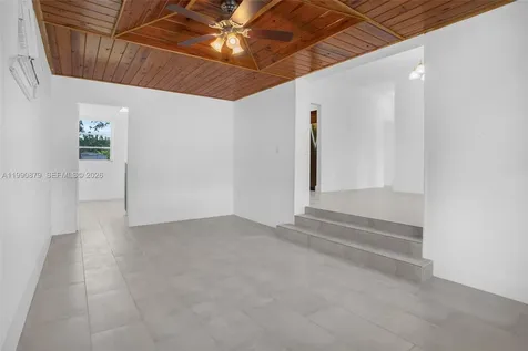 6339 SW 32nd Street Miami FL 33155
