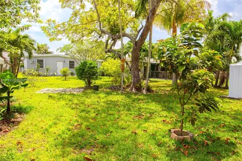 6339 SW 32nd Street Miami FL 33155