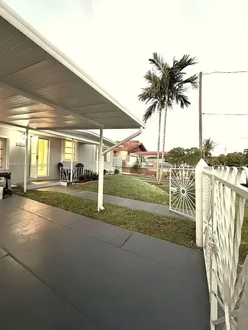 6339 SW 32nd Street Miami FL 33155